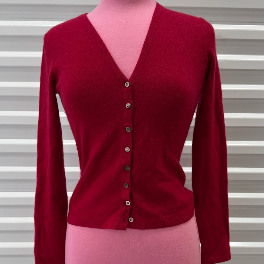 Women's Red Button-Up Sweater 100% cashmere